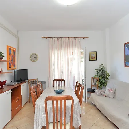 Apartament Mira 615