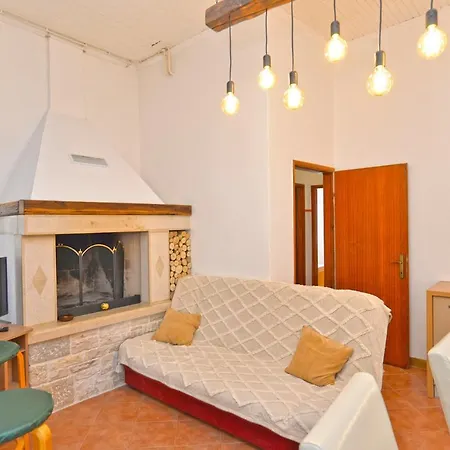 Mira 615 Apartament *