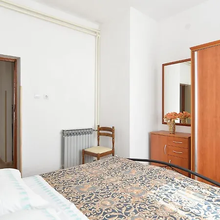 Mira 615 Apartament *