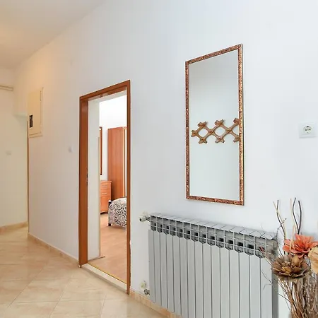 Apartament Mira 615